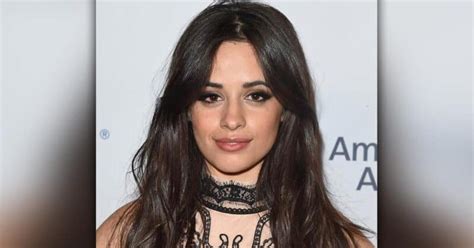 Camila Cabello handled embarrassing wardrobe。